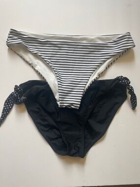 Women’s Bikini Bottoms - Black & Black & White Striped
